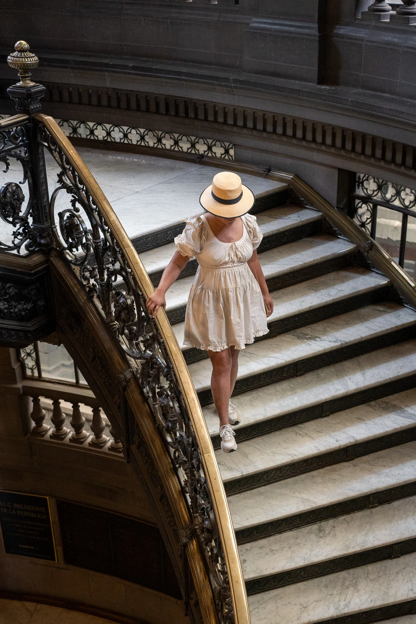 En Saison Sveta Shirred Poplin Minidress Elegancia Tropical Hats Nike sneakers mexico city MUNAL stairwell