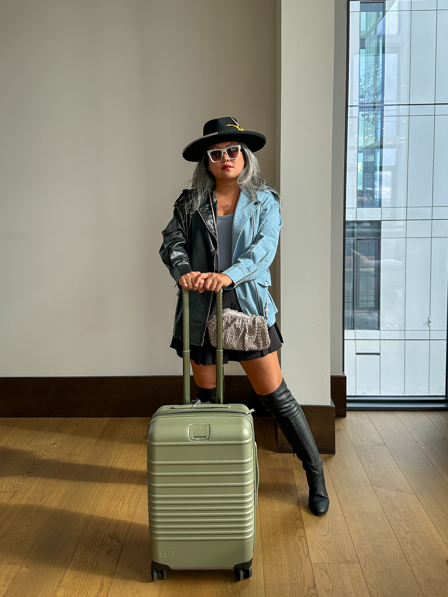 BEIS Luggage review carry on suitcase dreampairs boots susushell skirt saint owen sunglasses latico noble crossbody american hat makers fedora hat loragal denim leather jacket