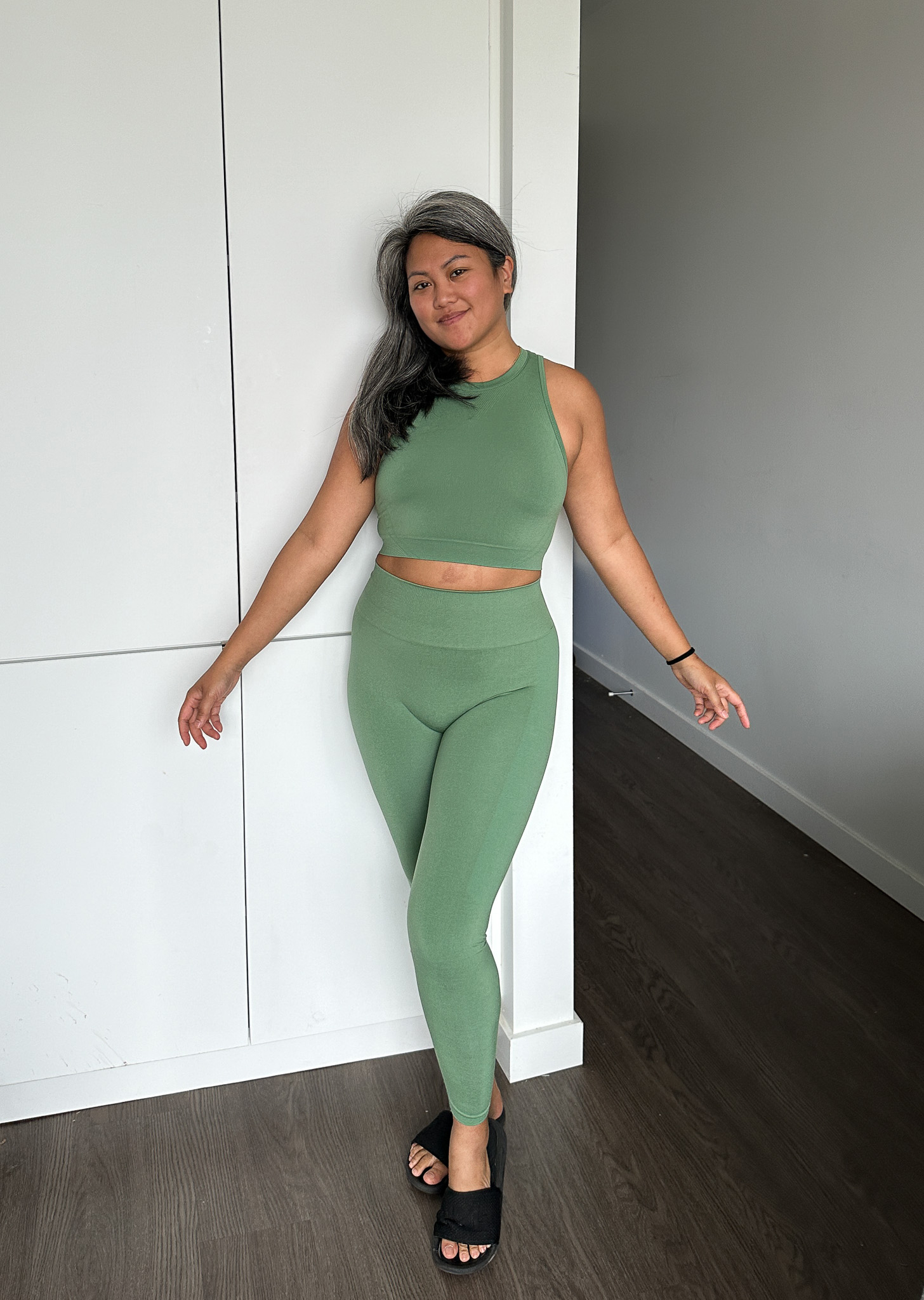 Alphalete Review Amplify Leggings Stratus Crop Tank Jade front