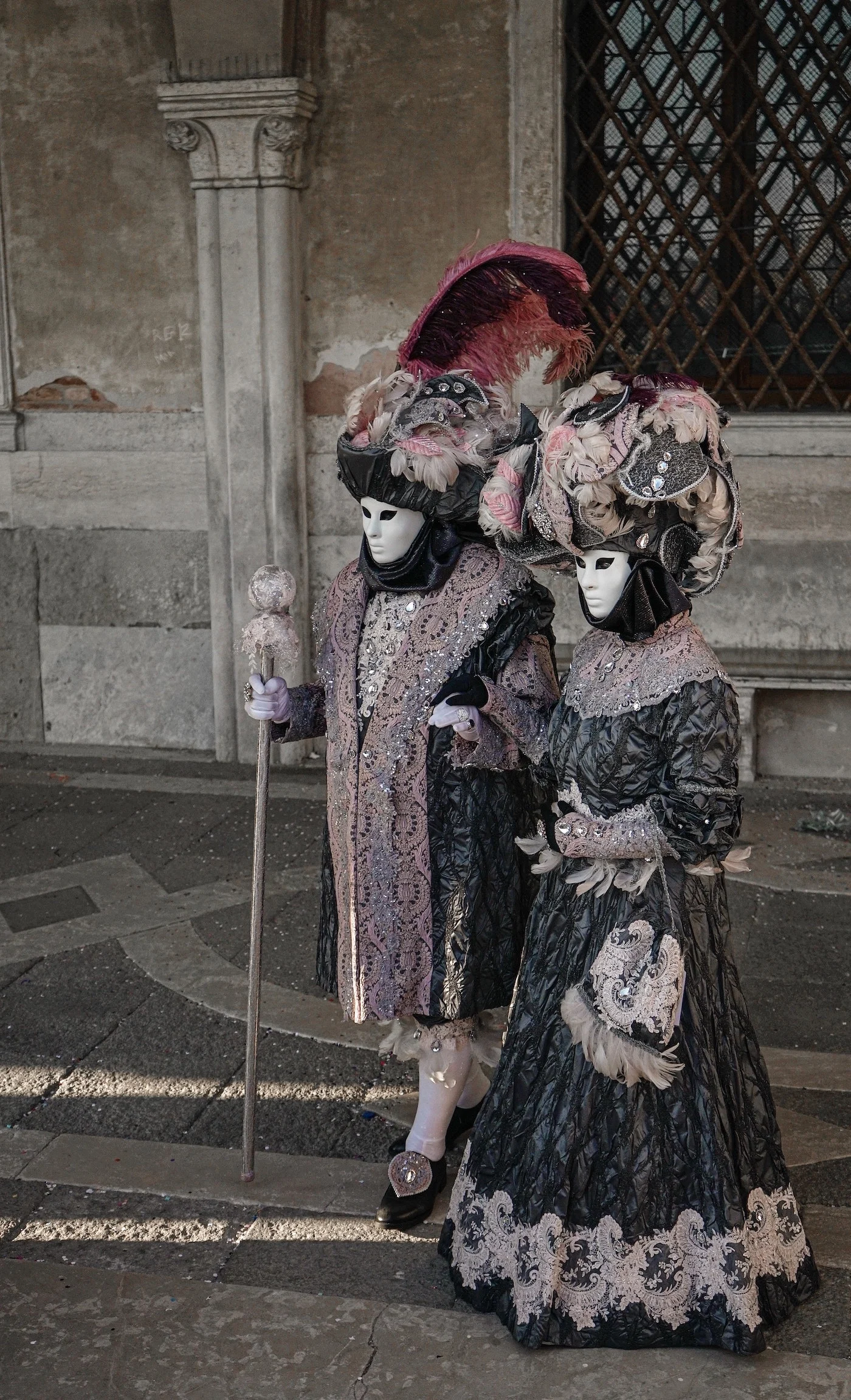 elaborate Venice Carnival costumes Italy Masquerade Ball Party