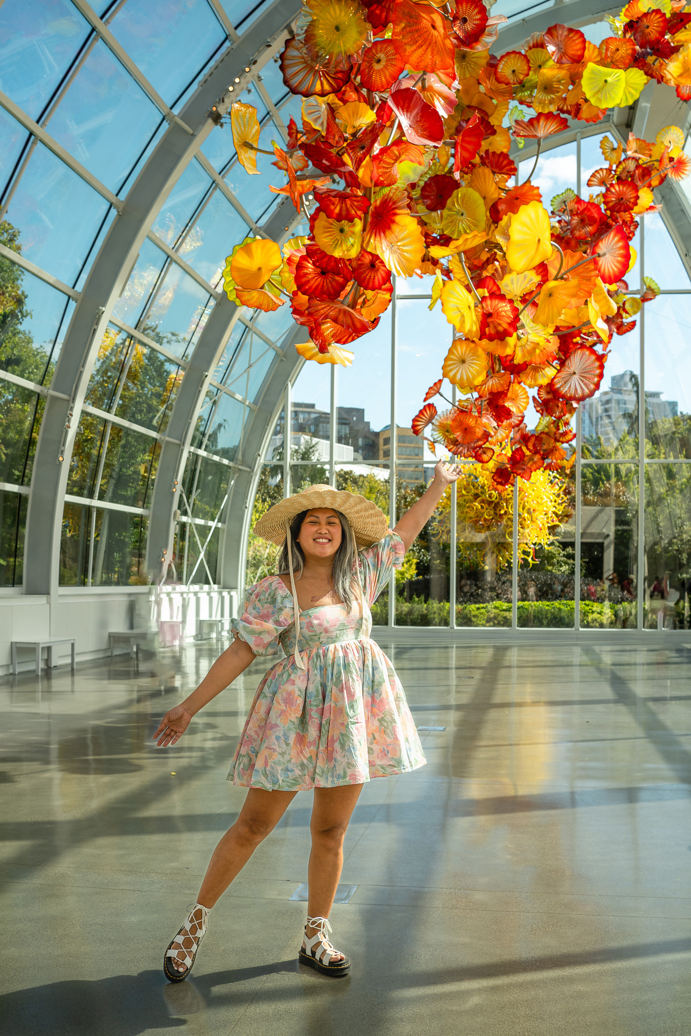 Chihuly Glass Garden Selkie Puff Dress Lack of Color Dolce Scallop Hat