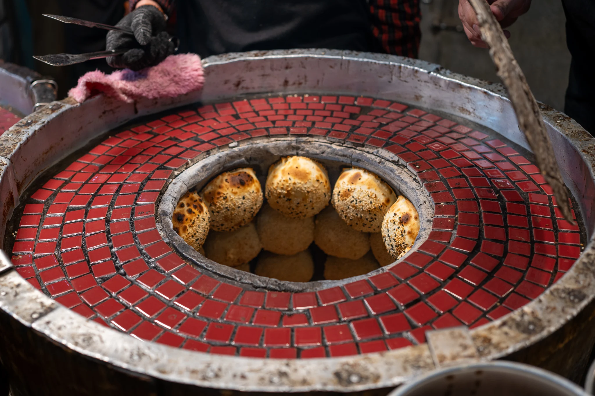 baking Pork Pepper Buns Shilin Night Market Taipei Taiwan