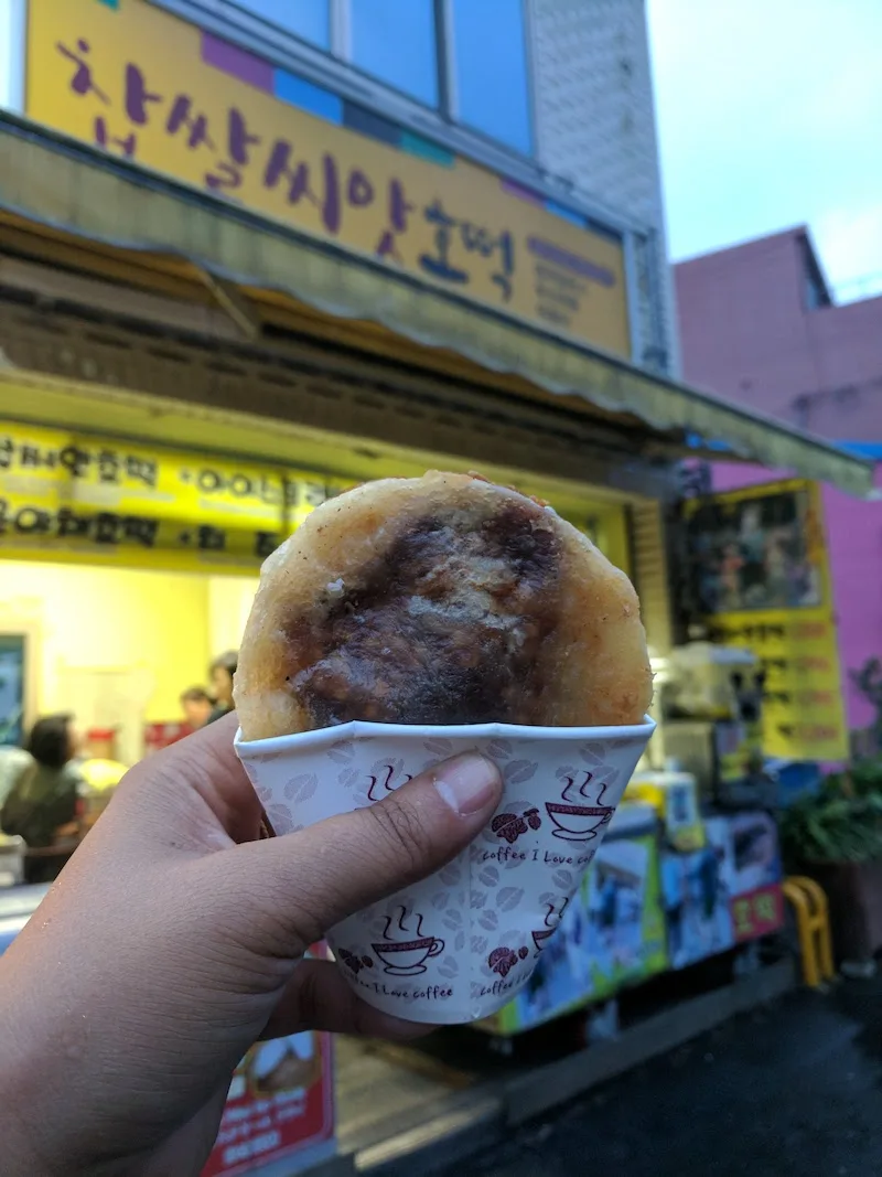 Hotteok pastry dessert from korea