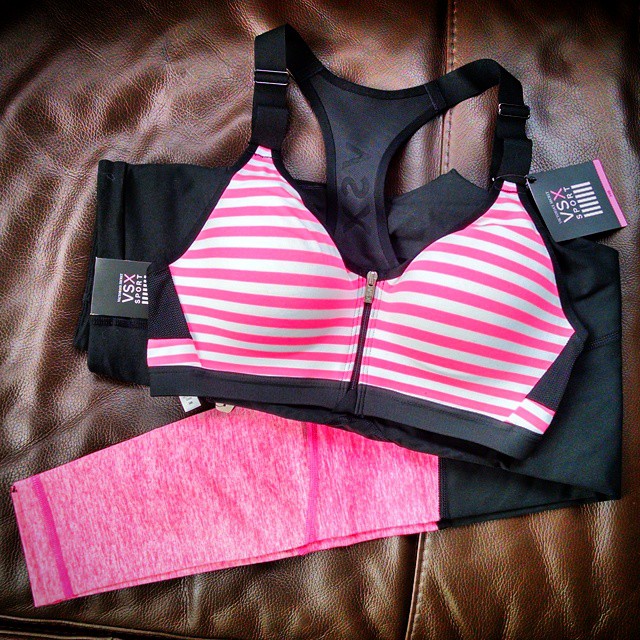 Victoria Sport Review: Incredible Bra & Knockout Tight - Schimiggy