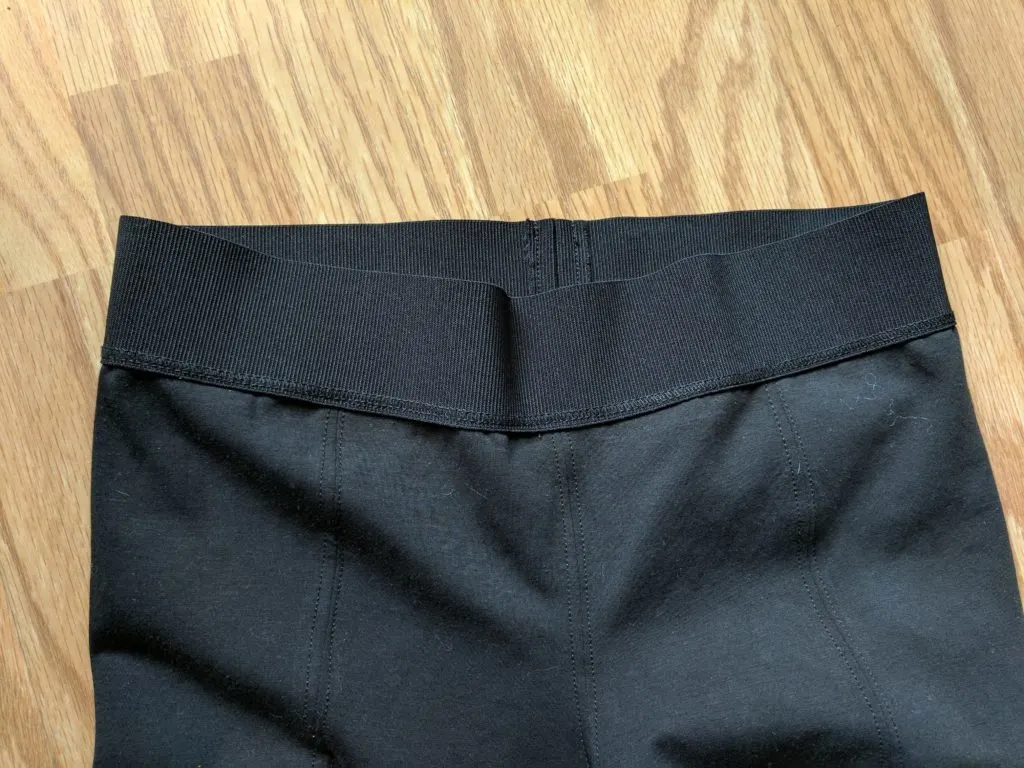 Blue Life Fit Review: Lacey Contrast Leggings - Schimiggy Reviews