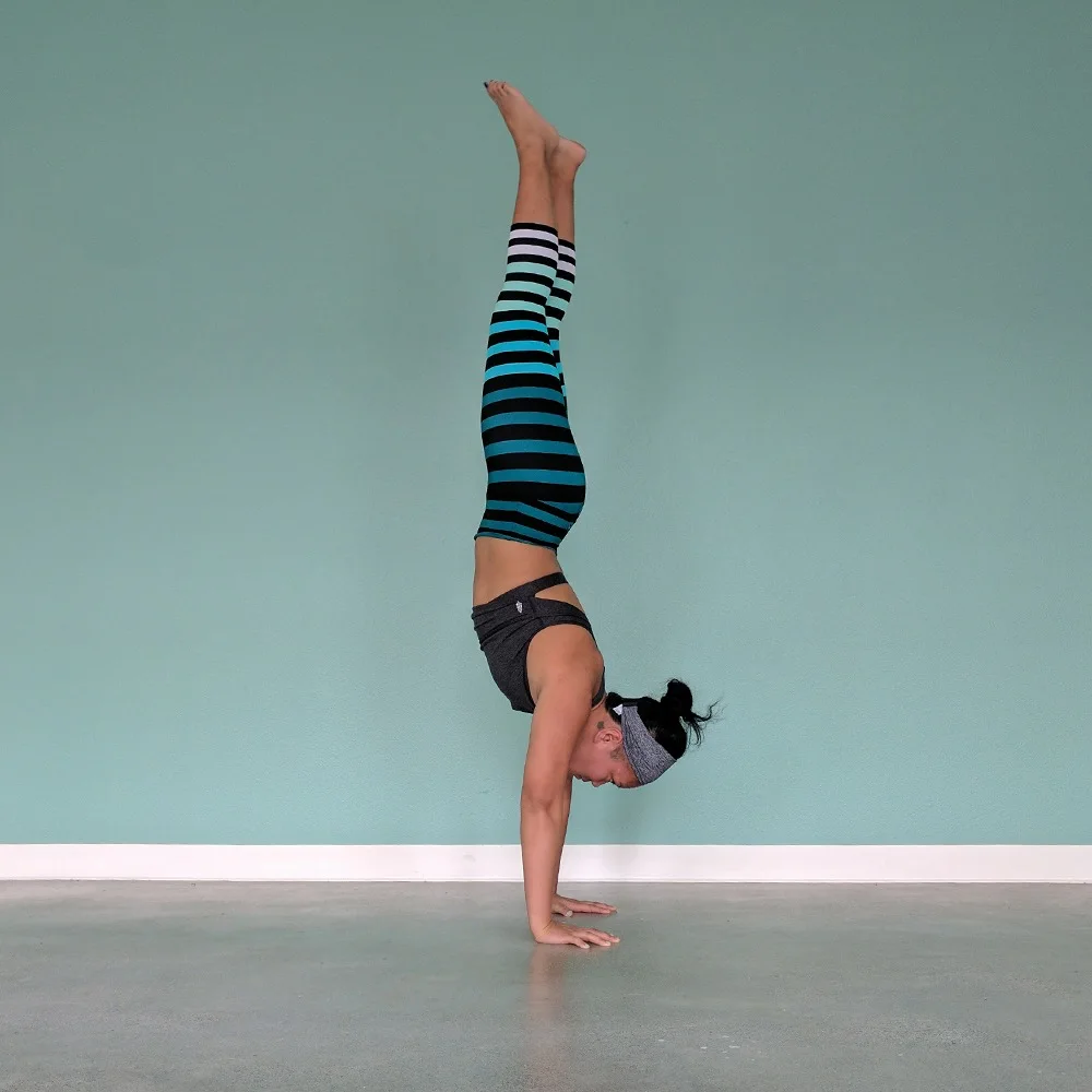 K-Deer Leggings Review: Trina Stripe + Jennifer Stripe + Tribeca Print -  Agent Athletica