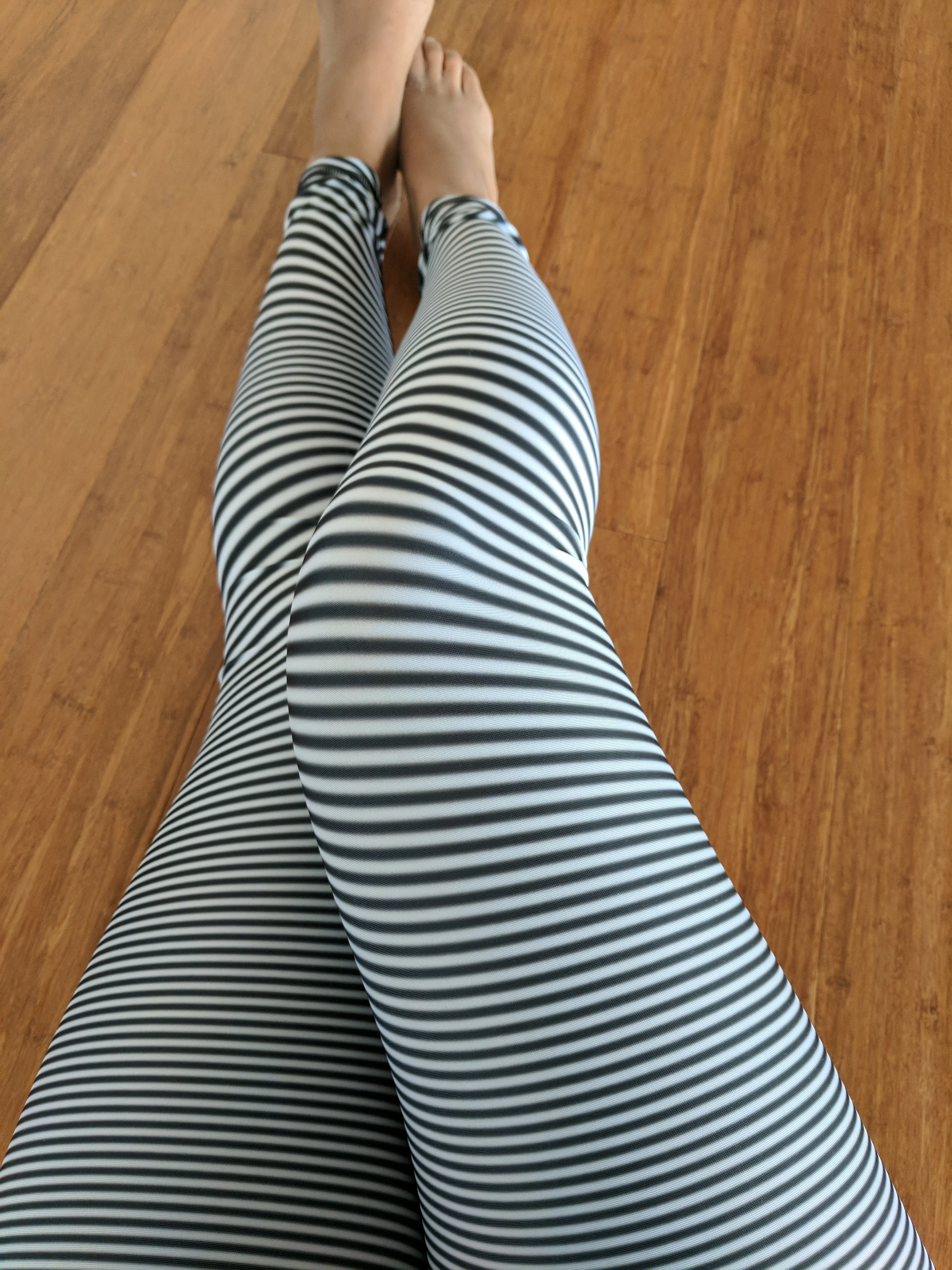 yoga democracy leggings review dont adjust your screen pattern