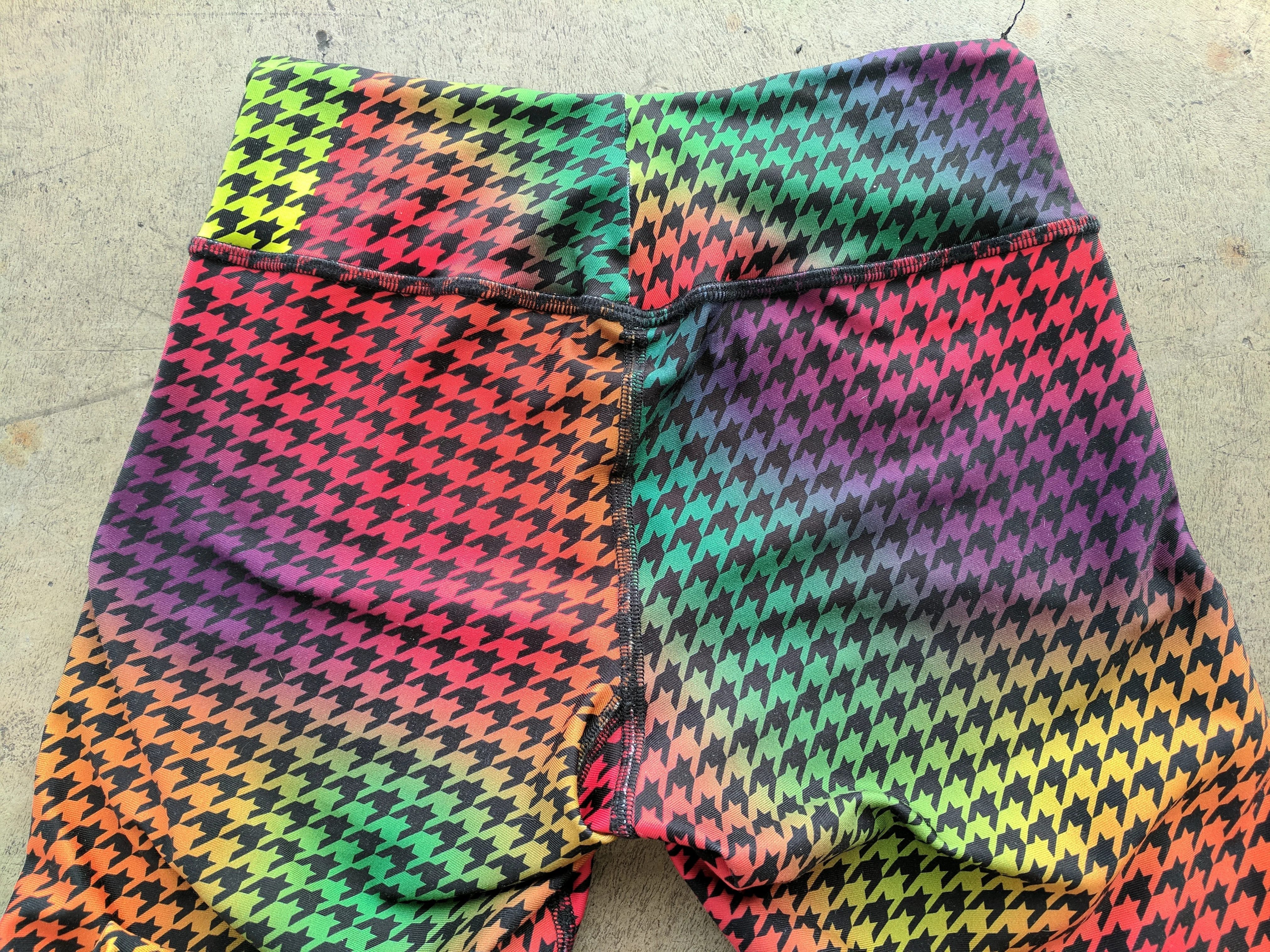 body angel activewear rainbow houndstooth waistband back