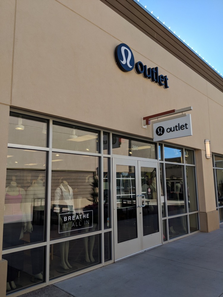 My Visit to the Glendale AZ lululemon Outlet (Dec 2017)