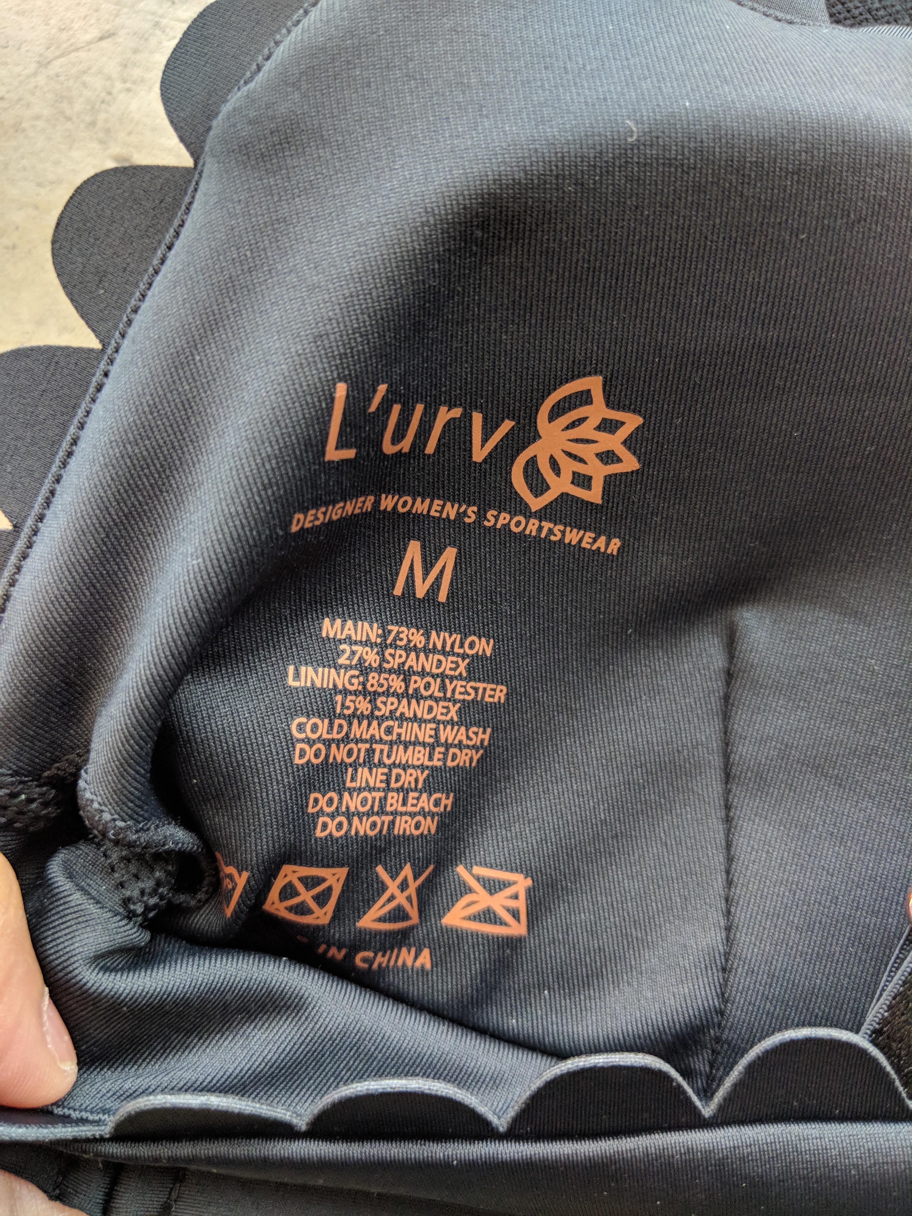 L'URV Activewear - I'm On Clouds Bralette - Label Detail