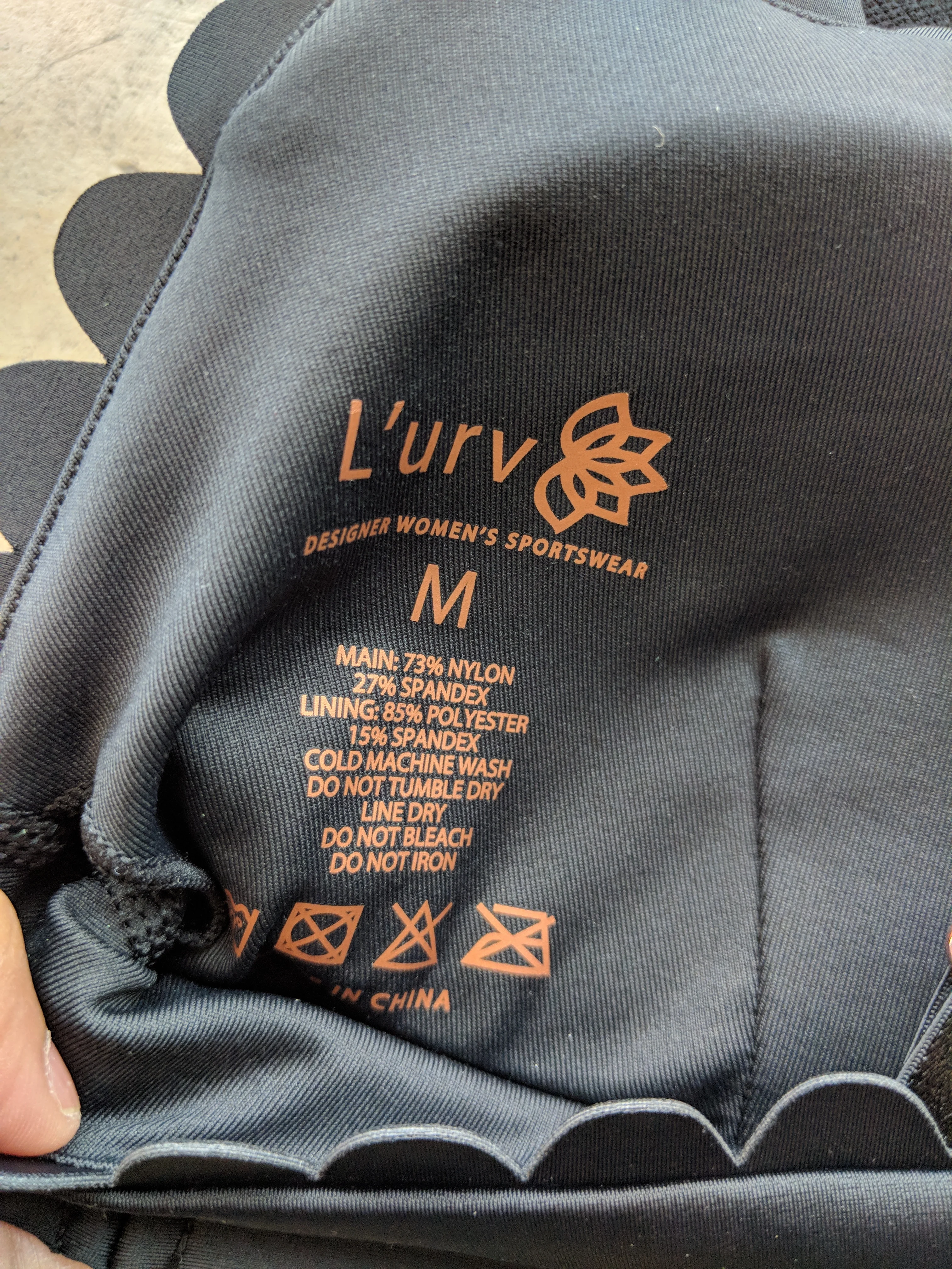 L'URV Activewear - I'm On Clouds Bralette - Label Detail
