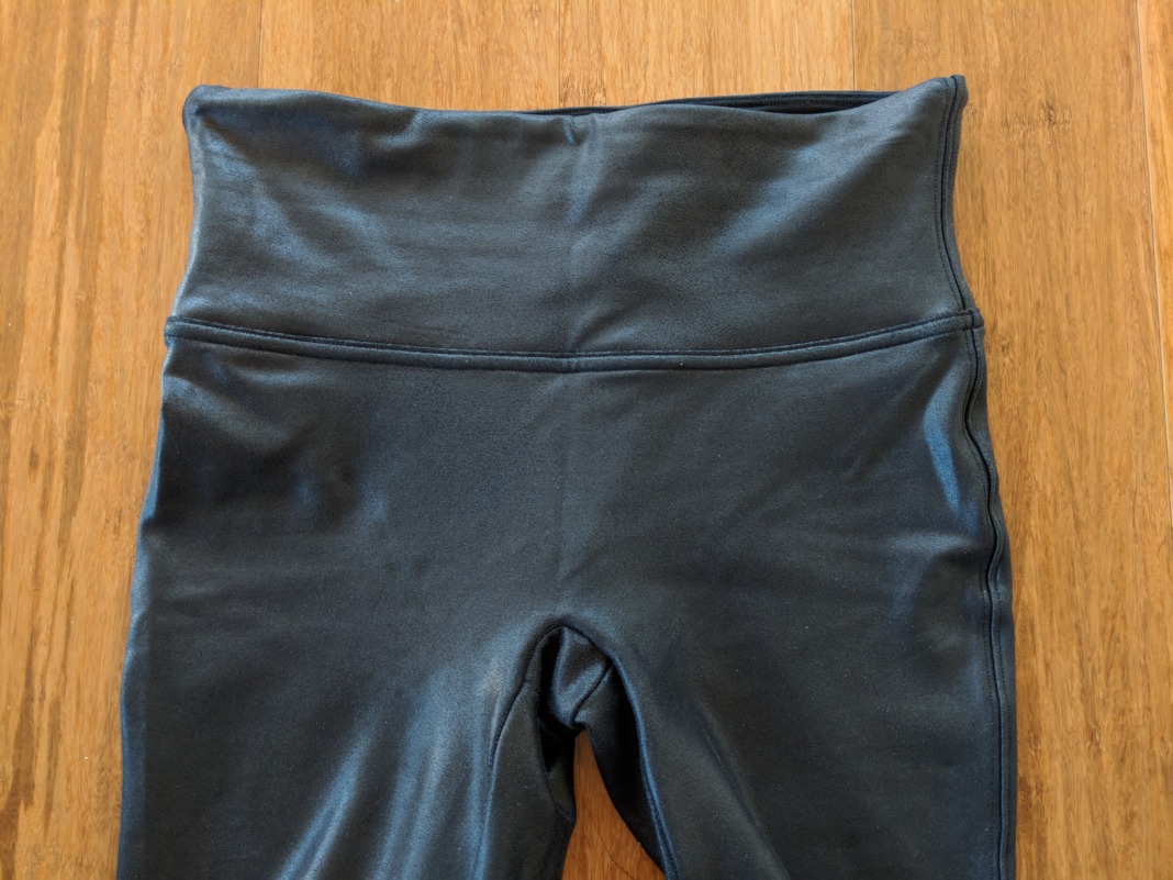 SPANX - Leather Look Leggings - Waistband (front)