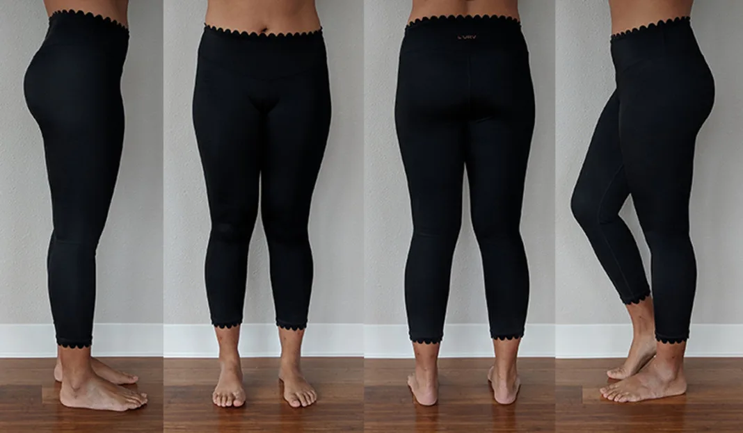 L'URV Review: I'm on Clouds Scallop Hem Bra & Leggings - Schimiggy