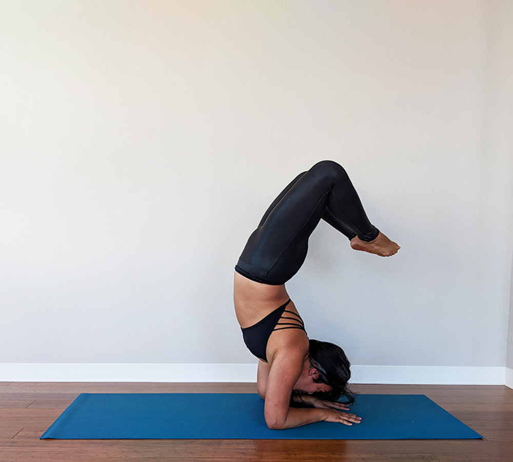 Spanx Leggings worn in Pinchamayurasana/Forearm Stand