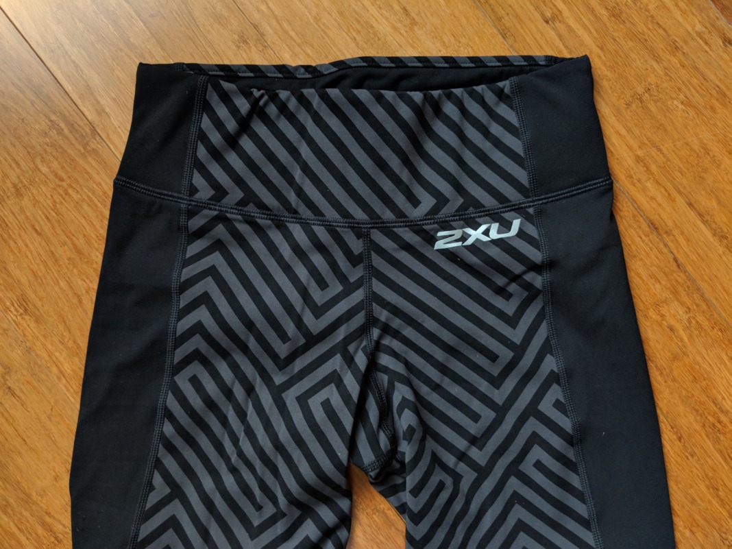 2XU Review: Midrise Compression Leggings - Schimiggy Reviews