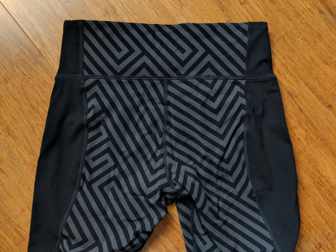 2XU Review Compression Tight Legging - Waistband (back)