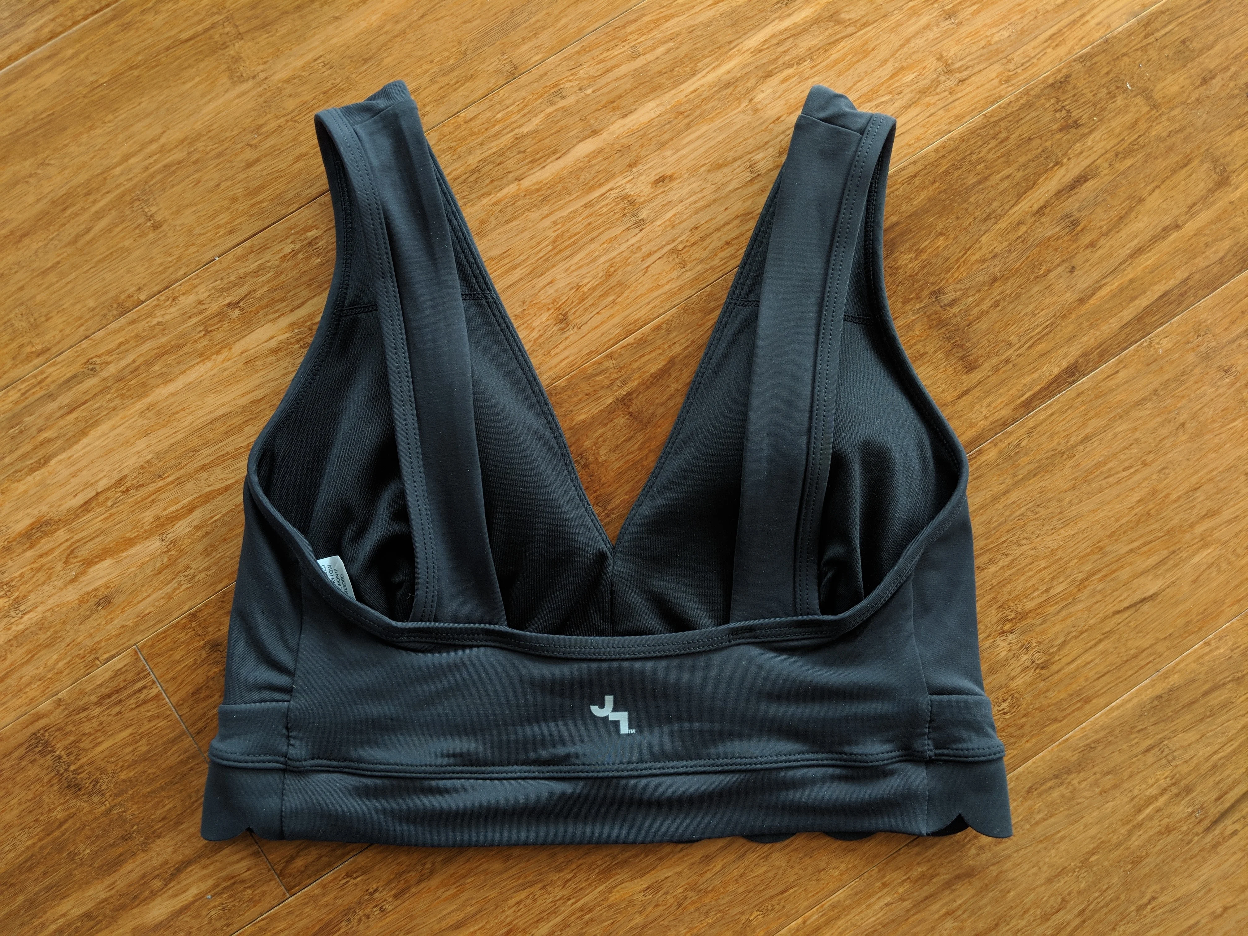 Joylab Review: Scallop Hem Sports Bra & Leggings - Schimiggy Reviews