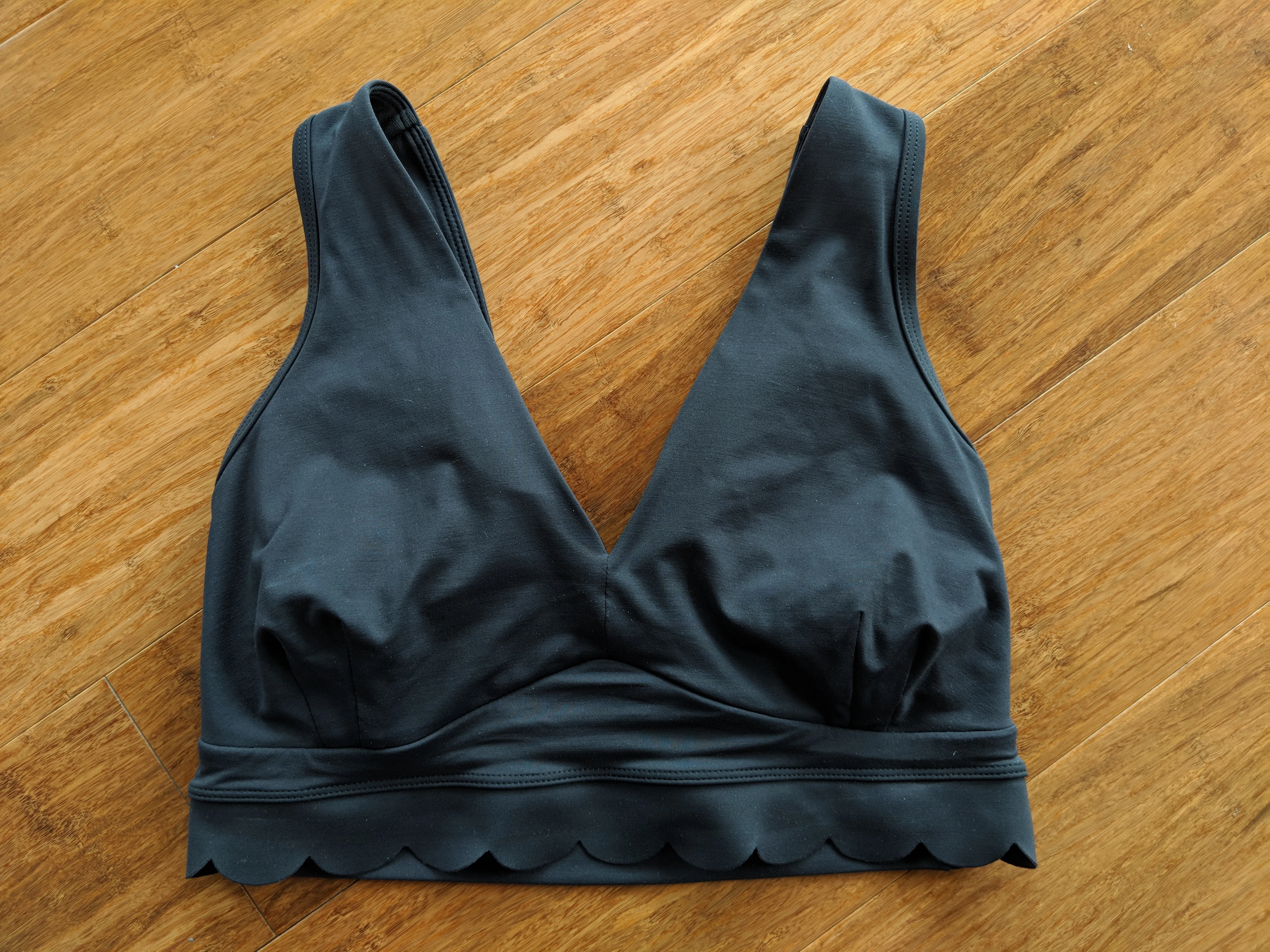 Target JoyLab Activewear Review Scallop Hem Sports Bra front