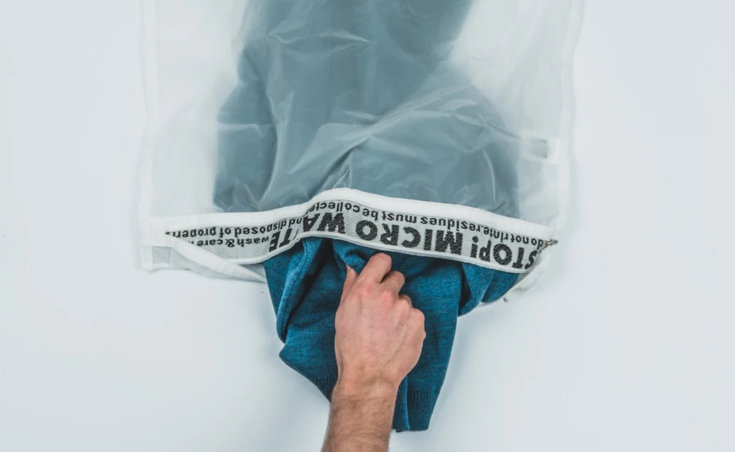 Cleaning Jean Stains On White Lululemon Belt Bag #shorts #howto  #stainremoval #laundry #ecofriendly 