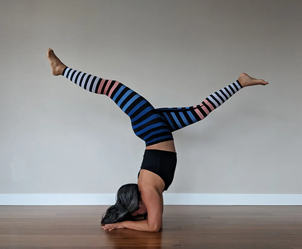 how to do pincha mayurasana forearm stand schimiggy reviews yoga pose library