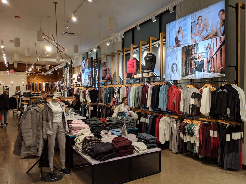 lululemon flagship new york store fashion district 2018 entryway