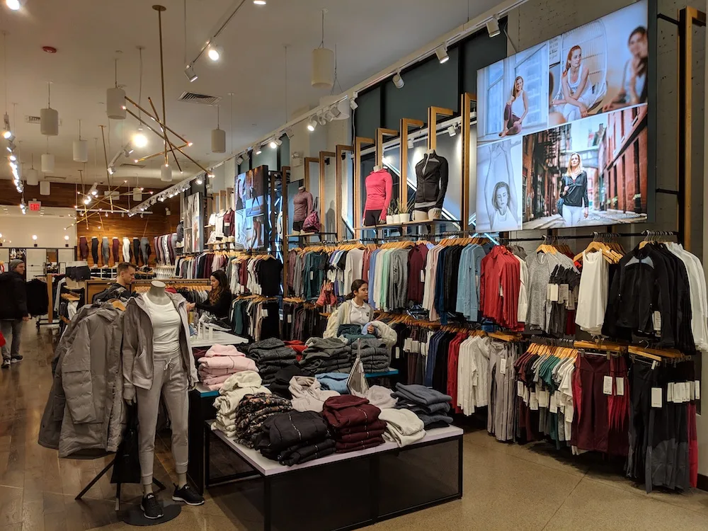 lululemon flagship new york store fashion district 2018 entryway