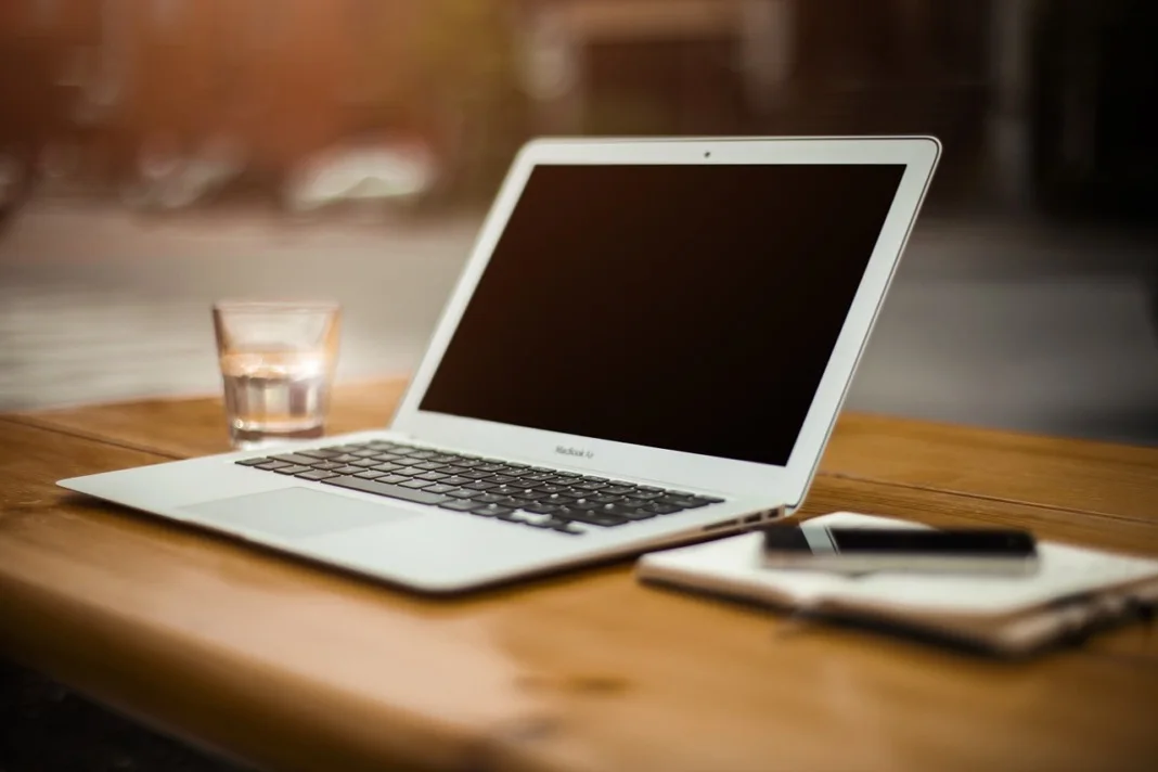 computer work home desk remote wfh