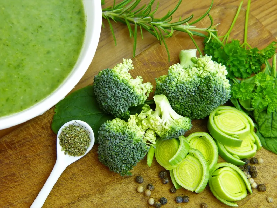 green soup healthy diet