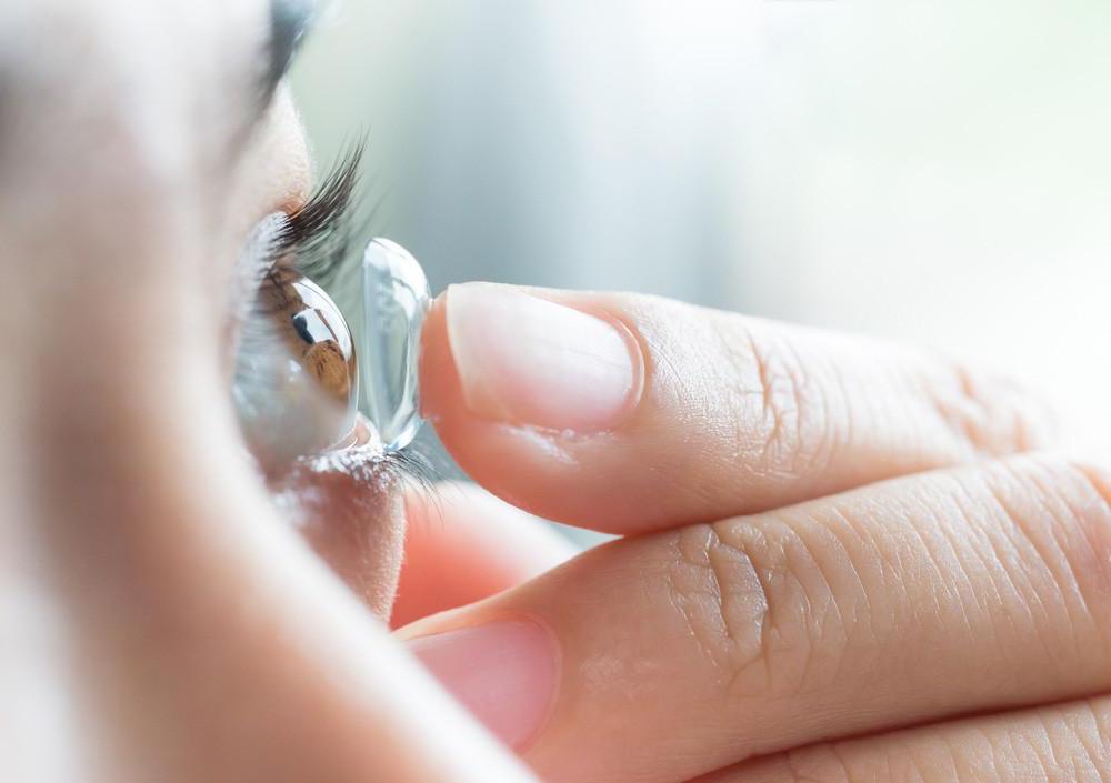 disposable contact lenses for working out