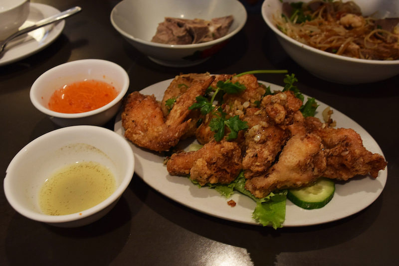 fried-chicken-wings-phnom-penn