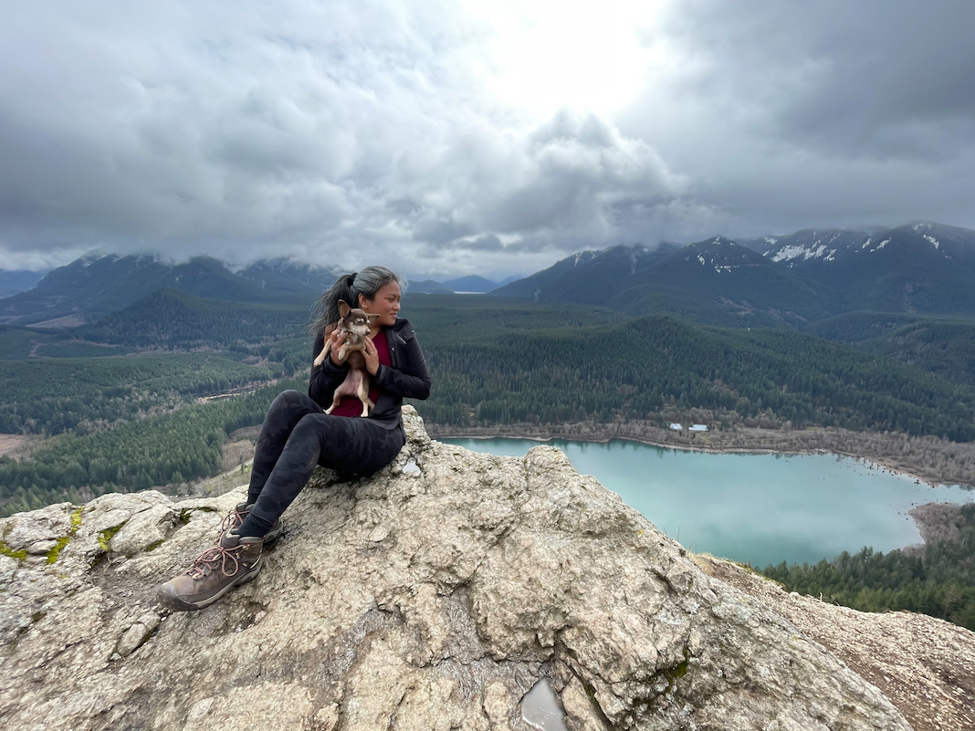 schimiggy wunder under align pants hiking rattlesnake ledge