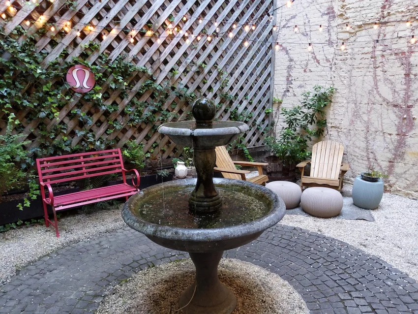 lululemon charleston sc store patio area