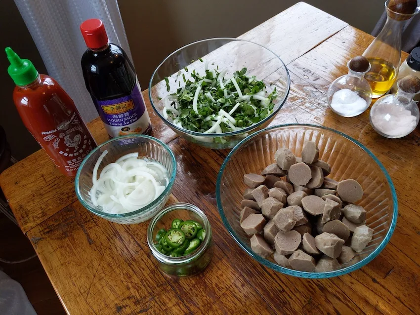 pho bo vietnamese beef noodle garnishes