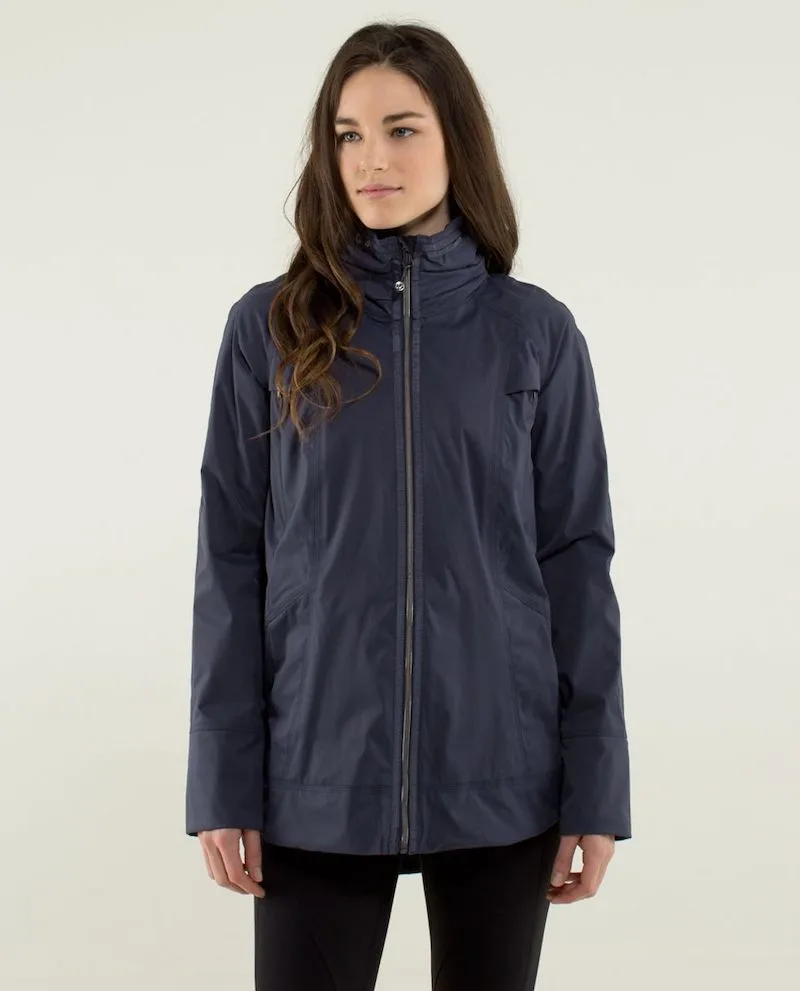 lululemon Fo Drizzle Jacket in Navy Front