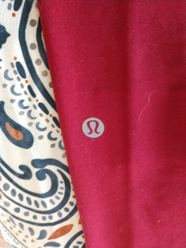 fake lululemon reflective logo align pants