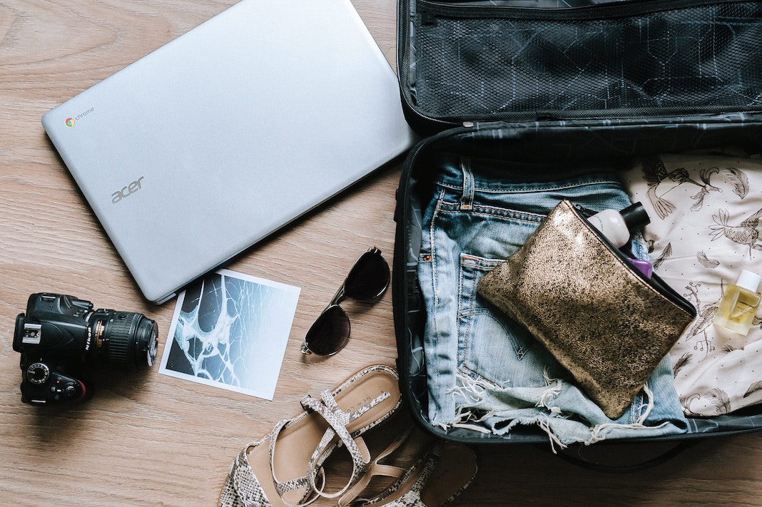 How to Pack a Suitcase Efficiently for Travel