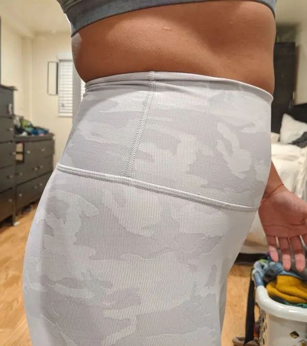 lululemon Review: White Camo Luxtreme Wunder Under Pant - Schimiggy