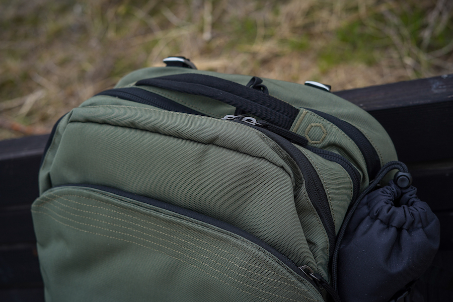 PAKT Backpack Review top zipper and handle