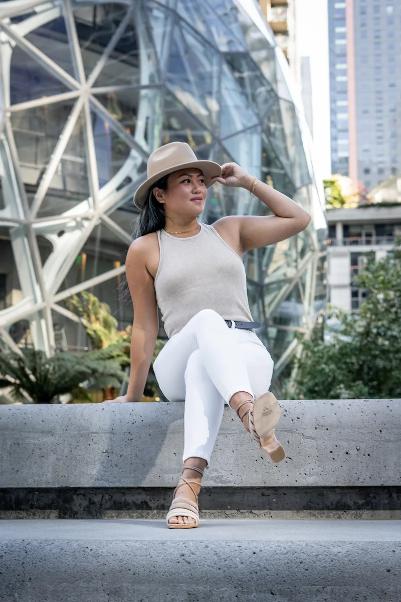 everlane review summer outfit white jeans nude tank and alohas letizia sandals
