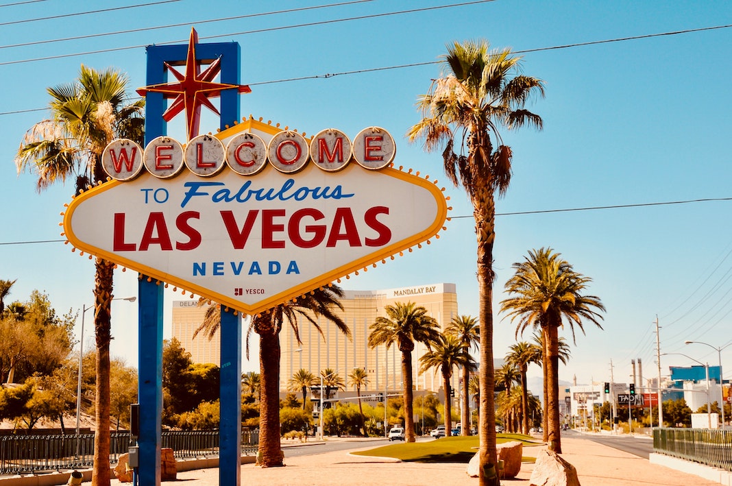 Las Vegas Travel Guide | What to Do, See and Eat