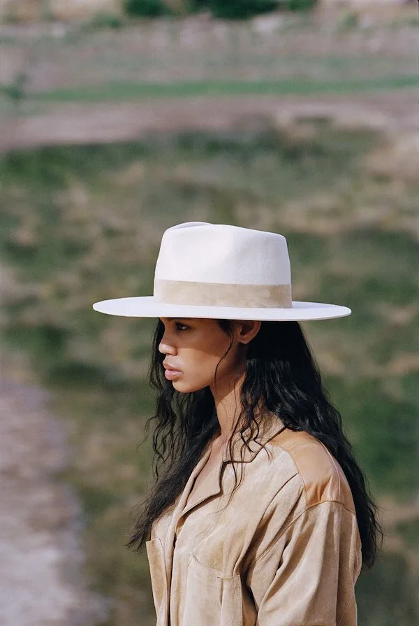 lack of color white flet wide brim hat