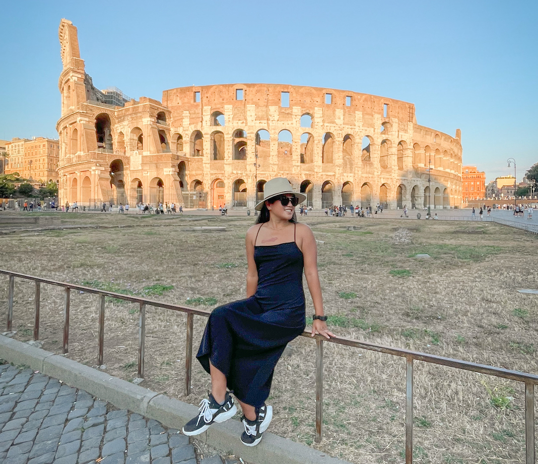 lattelier review slip dress schimiggy in rome colosseum