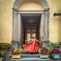 silk and salt go with the flow dress in positano italy doorway