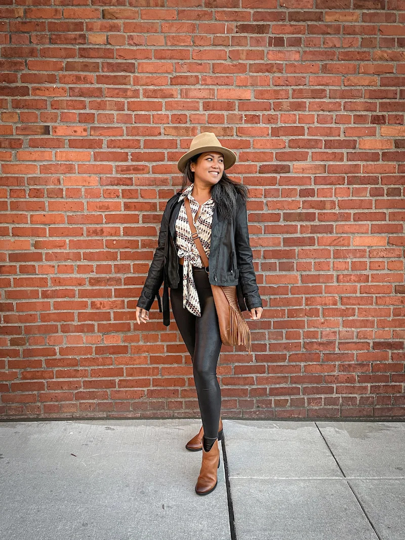fall fashion outfit inspiration spanx faux leather leggings