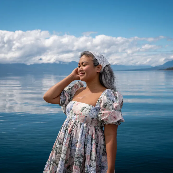 Selkie MSCL my so called life cotton puff dress lago pucon Chile gray hair