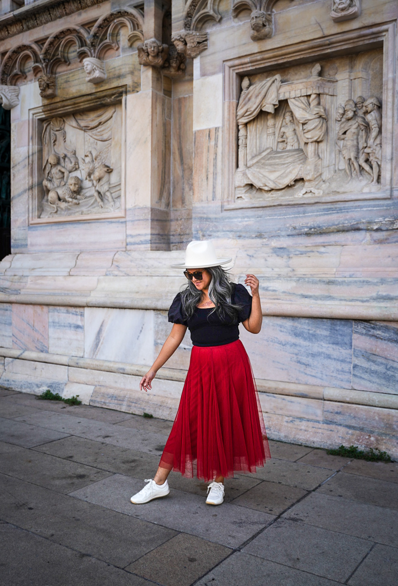 Duomo di Milano Italy Chicwish skirt anthropologie shirt gigi pip hat maude ivory lululemon strongfeel sneakers
