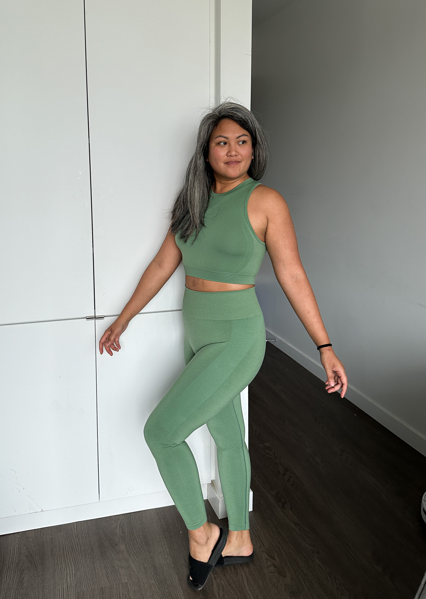 Alphalete Review Amplify Leggings Stratus Crop Tank Jade side