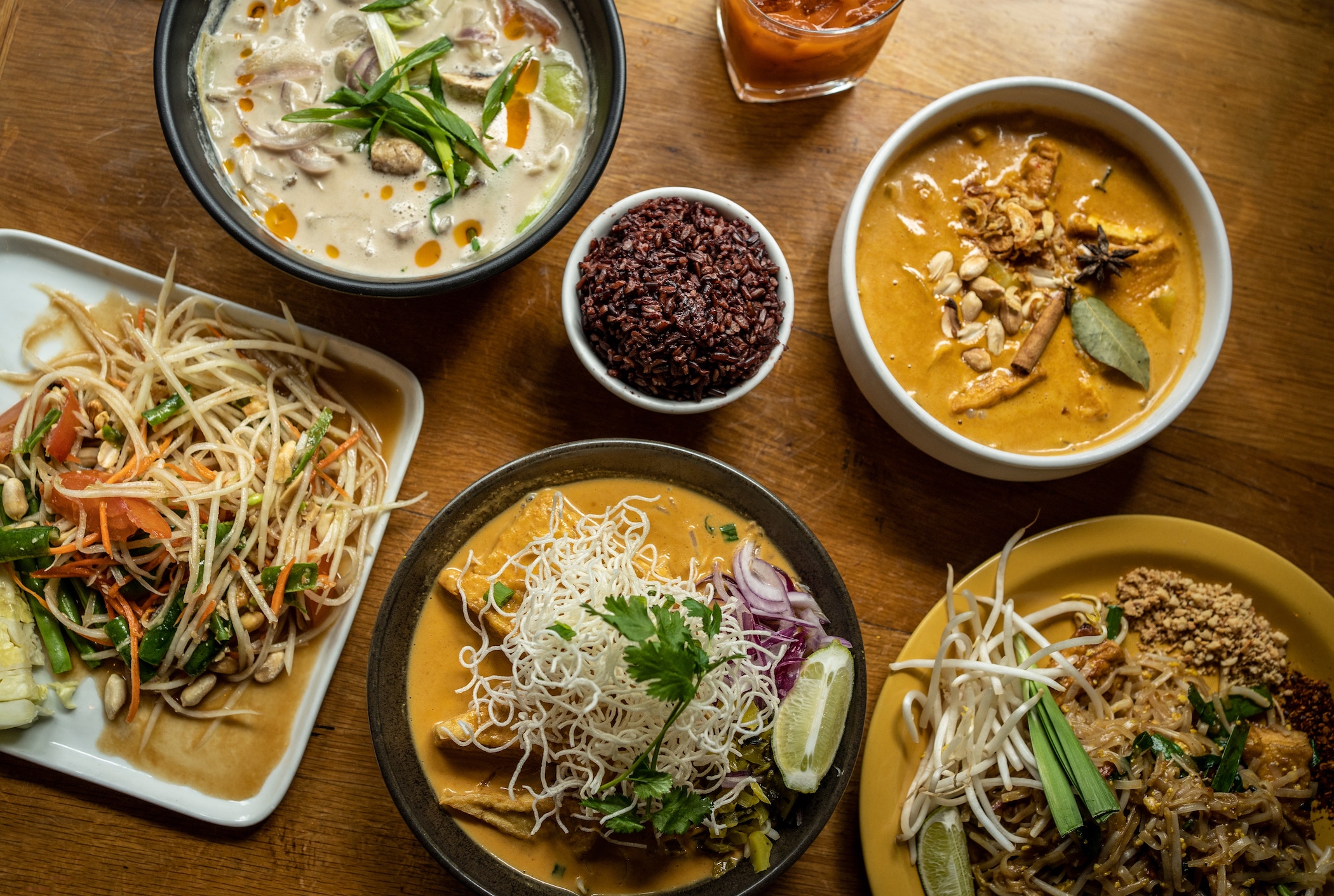 Popular Thai Dishes You MUST TRY