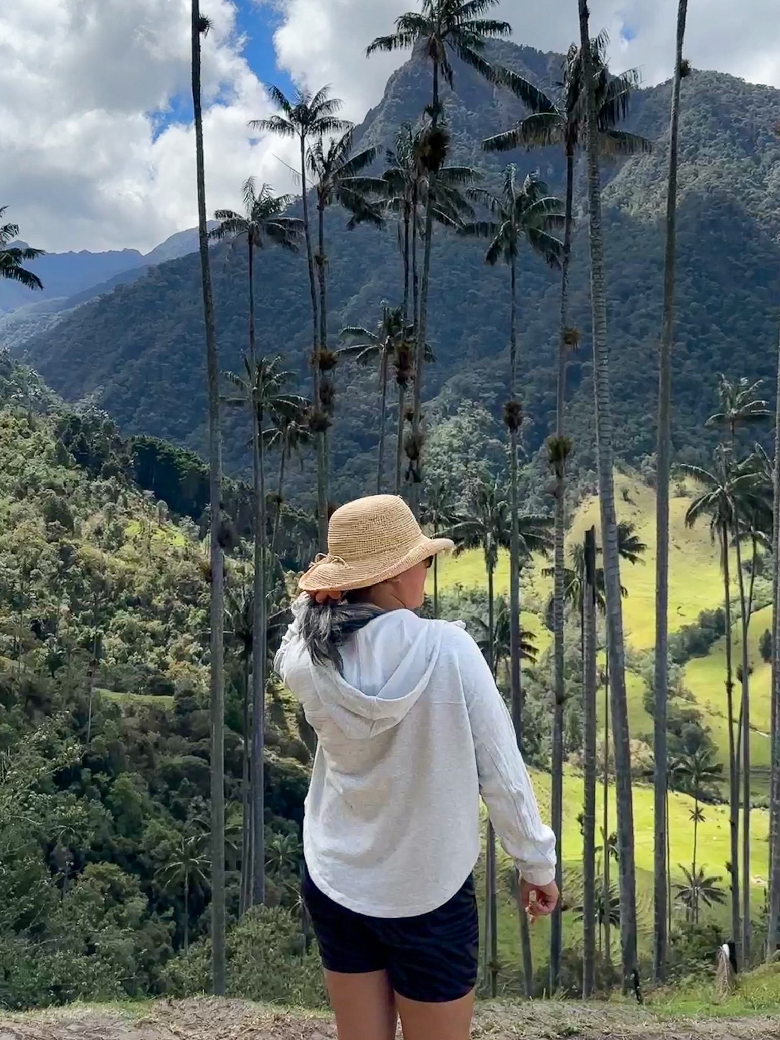 Knix Activewear Review Wallaroo Catalina Hat Cocora Valley Colombia